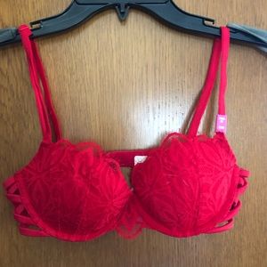 PINK by Victoria’s Secret padded bra